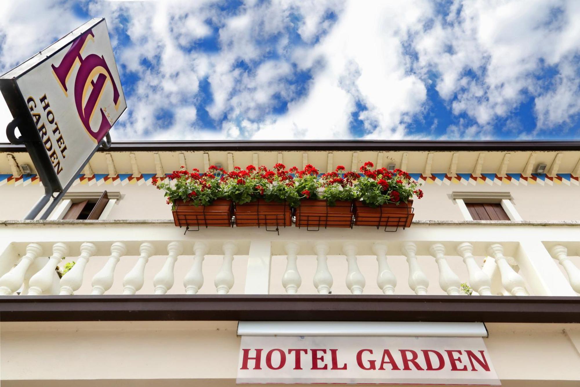 Hotel Garden Peschiera del Garda Esterno foto